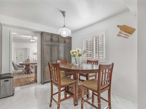 Photo 9 at 185 Foxfield Crescent, Patterson, Vaughan