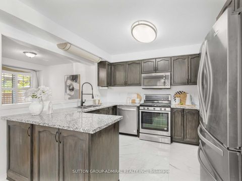 Photo 11 at 185 Foxfield Crescent, Patterson, Vaughan