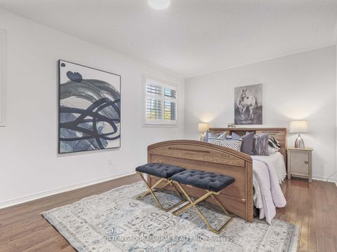 Photo 18 at 185 Foxfield Crescent, Patterson, Vaughan