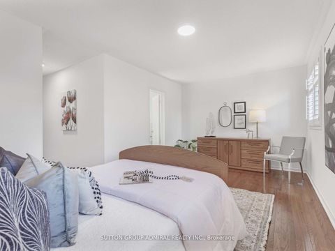 Photo 20 at 185 Foxfield Crescent, Patterson, Vaughan