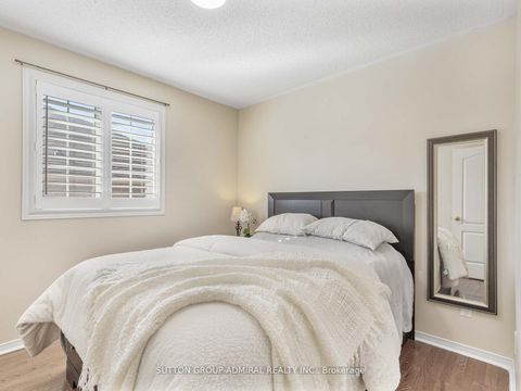 Photo 23 at 185 Foxfield Crescent, Patterson, Vaughan