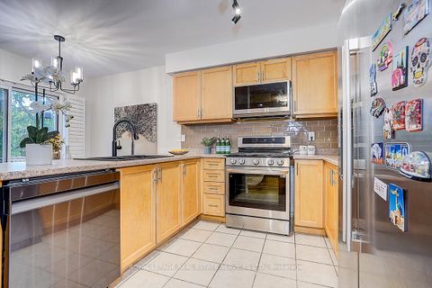 Photo 19 at 2066 Deer Park Road, WT West Oak Trails, Oakville