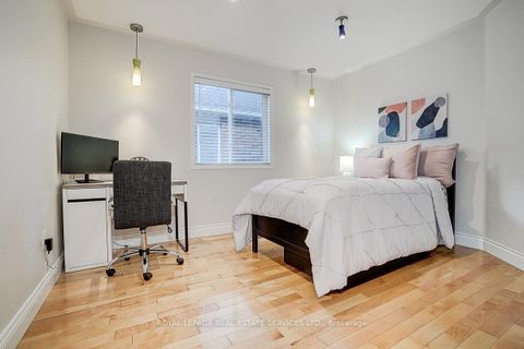 Photo 29 at 2066 Deer Park Road, WT West Oak Trails, Oakville