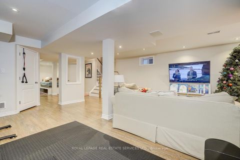 Photo 35 at 2066 Deer Park Road, WT West Oak Trails, Oakville