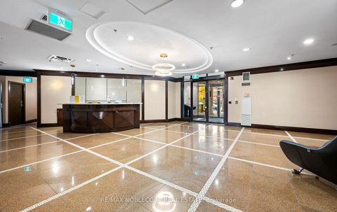 Photo 21 at 928 - 18 Harding Boulevard, Harding, Richmond Hill