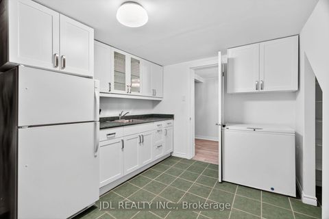 Photo 24 at 530 Blythwood Road, York Mills, Toronto