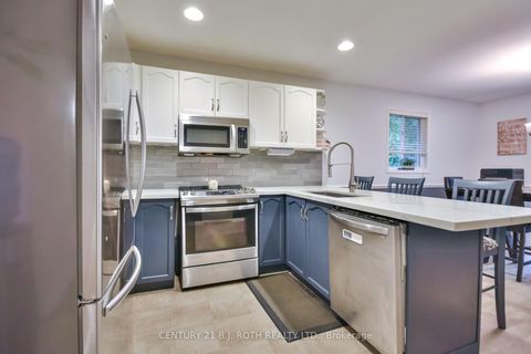 Photo 8 at 56 Monique Crescent, East Bayfield, Barrie