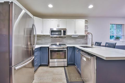 Photo 9 at 56 Monique Crescent, East Bayfield, Barrie