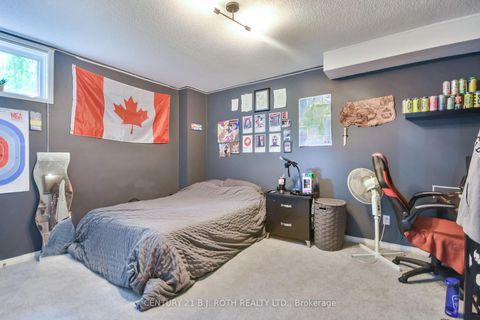 Photo 22 at 56 Monique Crescent, East Bayfield, Barrie