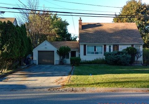 Photo 0 at 6 Wardlaw Crescent, Beaumonde Heights, Toronto