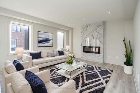 Photo 1 at 176 Durham Avenue, Rural Barrie Southeast, Barrie