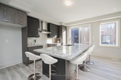 Photo 2 at 176 Durham Avenue, Rural Barrie Southeast, Barrie