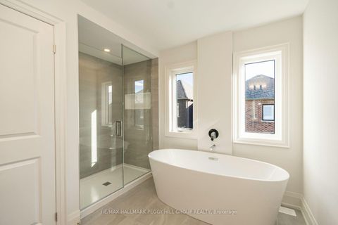 Photo 6 at 176 Durham Avenue, Rural Barrie Southeast, Barrie