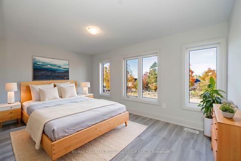 Photo 7 at 176 Durham Avenue, Rural Barrie Southeast, Barrie