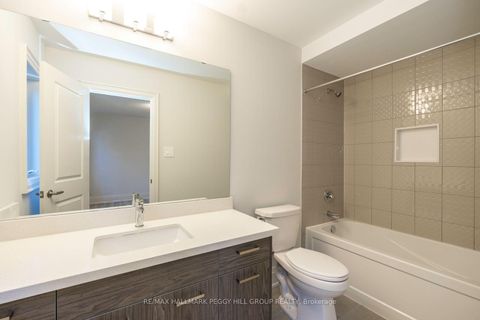 Photo 12 at 176 Durham Avenue, Rural Barrie Southeast, Barrie