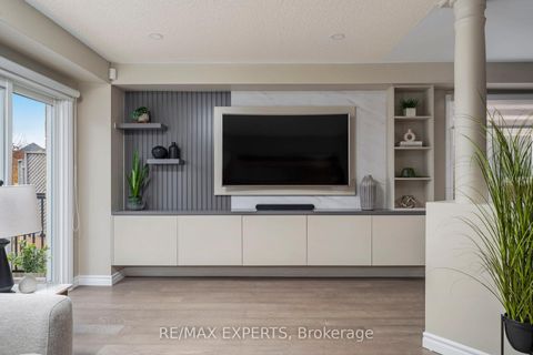 Photo 10 at 157 Primeau Drive, Aurora Grove, Aurora