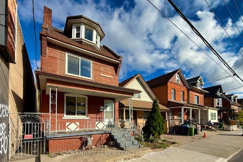 Photo 1 at 1113 Dufferin Street, Junction, Toronto