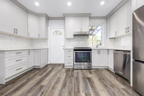 Photo 9 at 1113 Dufferin Street, Junction, Toronto