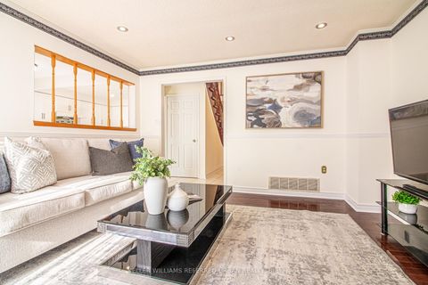 Photo 2 at 63 Holmbush Crescent, Steeles, Toronto