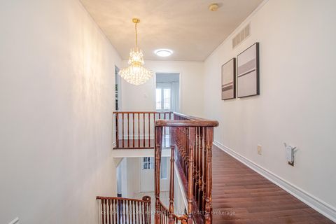 Photo 10 at 63 Holmbush Crescent, Steeles, Toronto