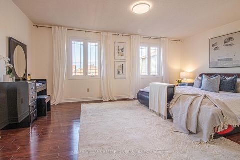 Photo 11 at 63 Holmbush Crescent, Steeles, Toronto