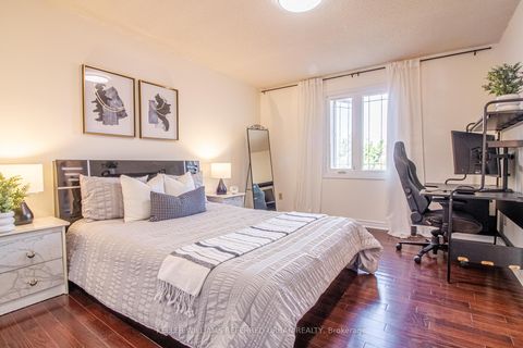Photo 16 at 63 Holmbush Crescent, Steeles, Toronto