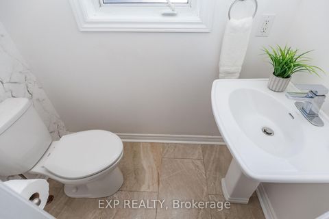 Photo 4 at 314 Country Lane, Painswick South, Barrie