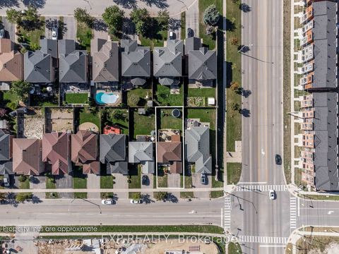 Photo 42 at 314 Country Lane, Painswick South, Barrie