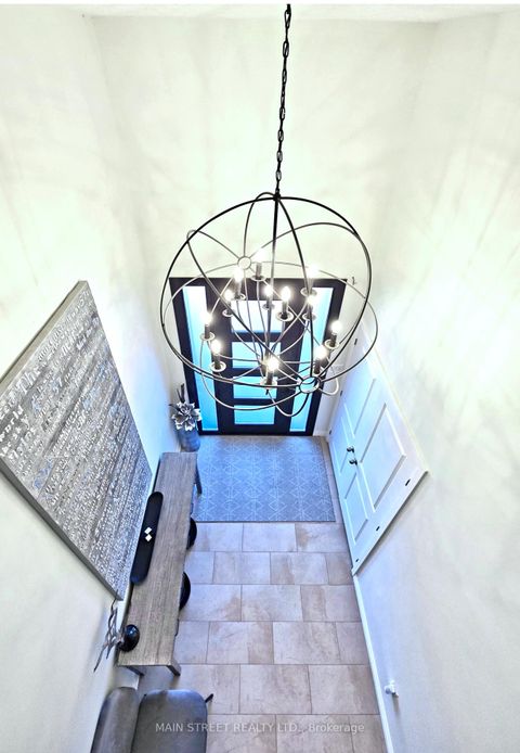 Photo 8 at 10 - 8900 Bathurst Street, Patterson, Vaughan