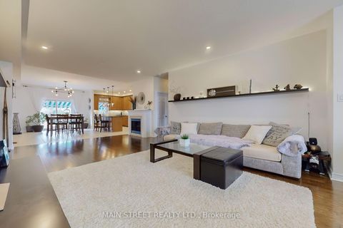 Photo 9 at 10 - 8900 Bathurst Street, Patterson, Vaughan