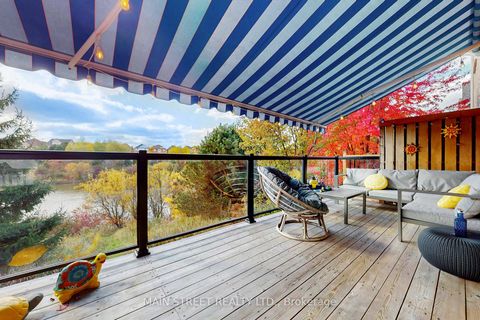 Photo 18 at 10 - 8900 Bathurst Street, Patterson, Vaughan