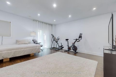 Photo 31 at 10 - 8900 Bathurst Street, Patterson, Vaughan