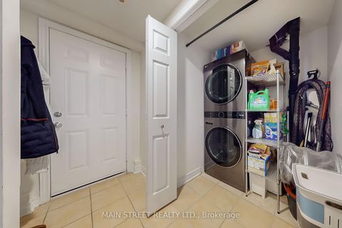 Photo 32 at 10 - 8900 Bathurst Street, Patterson, Vaughan