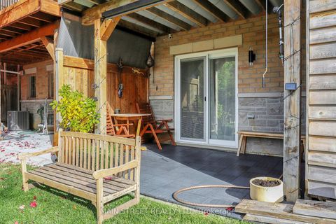 Photo 39 at 10 - 8900 Bathurst Street, Patterson, Vaughan