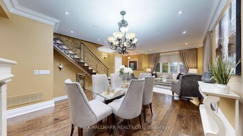 Photo 5 at 204 Maple Leaf Drive, Rustic, Toronto