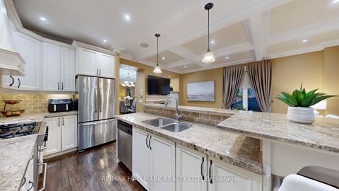 Photo 10 at 204 Maple Leaf Drive, Rustic, Toronto