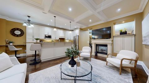 Photo 13 at 204 Maple Leaf Drive, Rustic, Toronto