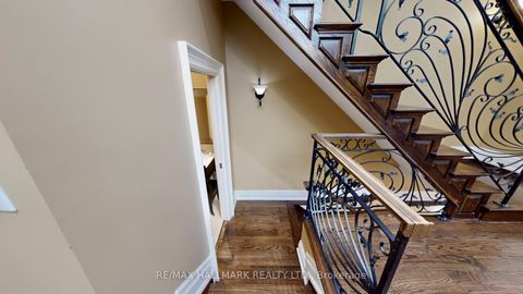 Photo 15 at 204 Maple Leaf Drive, Rustic, Toronto