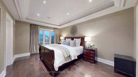 Photo 18 at 204 Maple Leaf Drive, Rustic, Toronto