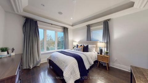 Photo 22 at 204 Maple Leaf Drive, Rustic, Toronto