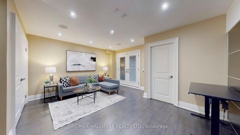 Photo 27 at 204 Maple Leaf Drive, Rustic, Toronto