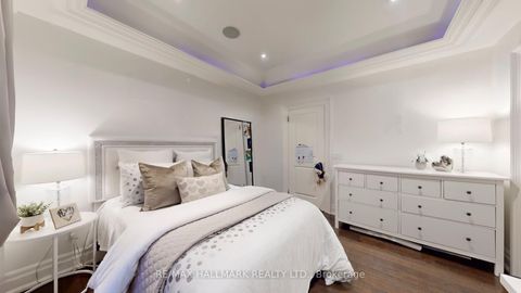 Photo 34 at 204 Maple Leaf Drive, Rustic, Toronto