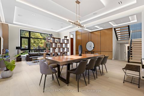 Photo 6 at 122 Ashbourne Drive, City Centre West, Toronto