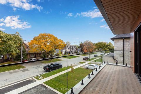 Photo 35 at 122 Ashbourne Drive, City Centre West, Toronto