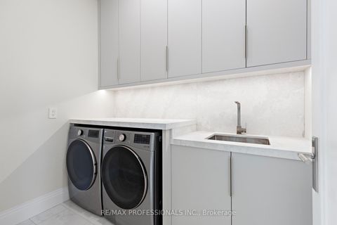 Photo 36 at 122 Ashbourne Drive, City Centre West, Toronto