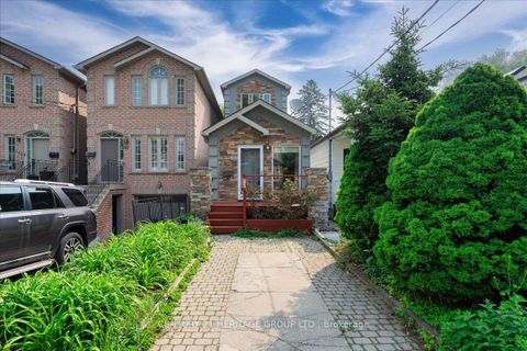 Photo 1 at 169 King Edward Avenue, Lumsden, Toronto