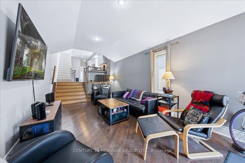 Photo 5 at 169 King Edward Avenue, Lumsden, Toronto