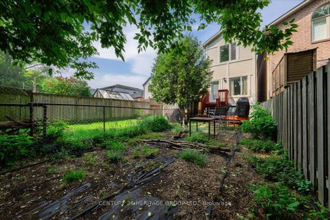 Photo 32 at 169 King Edward Avenue, Lumsden, Toronto Photo 32 at 169 King Edward Avenue, Lumsden, Toronto