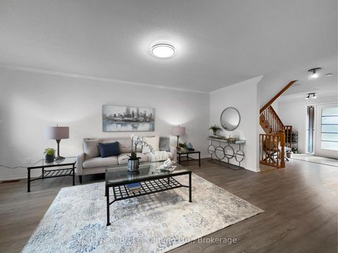 Photo 6 at 248 Hawkview Boulevard, Vellore Village, Vaughan