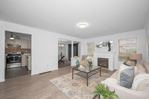 Photo 9 at 248 Hawkview Boulevard, Vellore Village, Vaughan